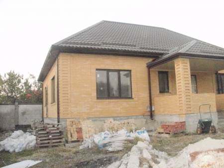 Ставропольский край, Лермонтов, Горная ул.; Дом 110м² 1/1 эт.