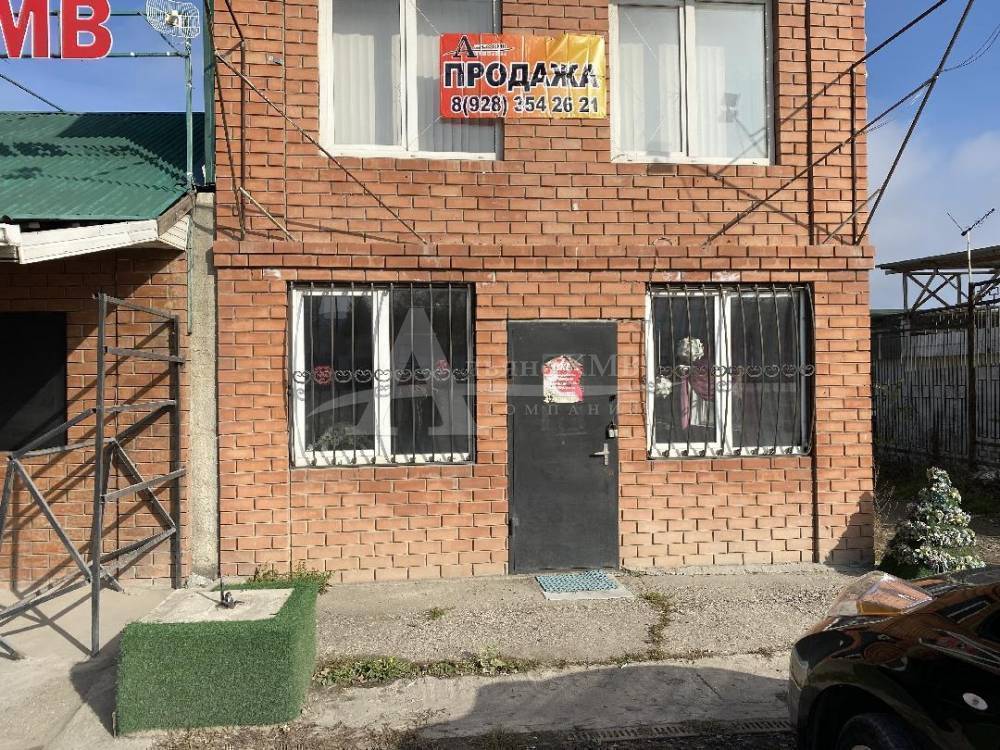 Ставропольский край, Иноземцево п., Гагарина ул.; Торговое помещение 109м² на участке 1 сот. 2/2 эт.