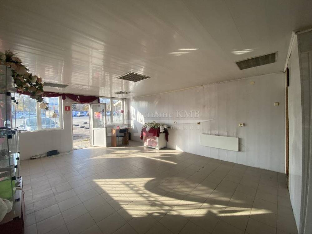 помещение на 1-ом этаже