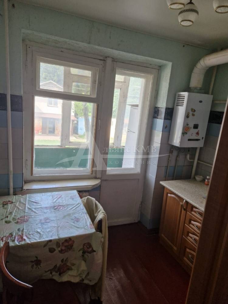 f4b2943c-609e-4eca-a1e4-a91f839a554a