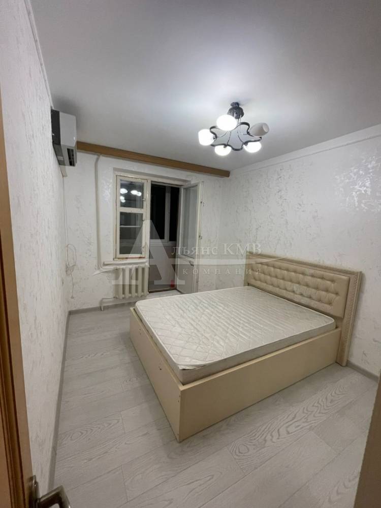 Ставропольский край, Иноземцево п., Пролетарская ул.; Квартира 70м² 2/9 эт.