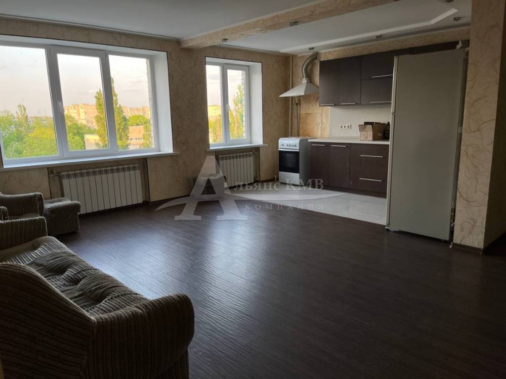 Ставропольский край, Георгиевск, Тронина ул.; Квартира 60,80м² 6/9 эт.