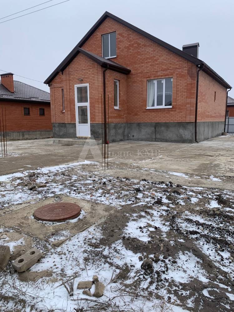 Ставропольский край, Георгиевск, Луговая ул.; Дом 160м² на участке 6 сот. 1/1 эт.