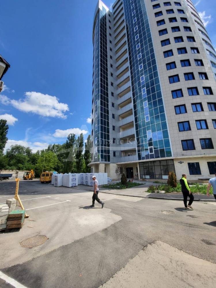 Ставропольский край, Пятигорск, Бунимовича ул.; Квартира 82м² 6/18 эт.