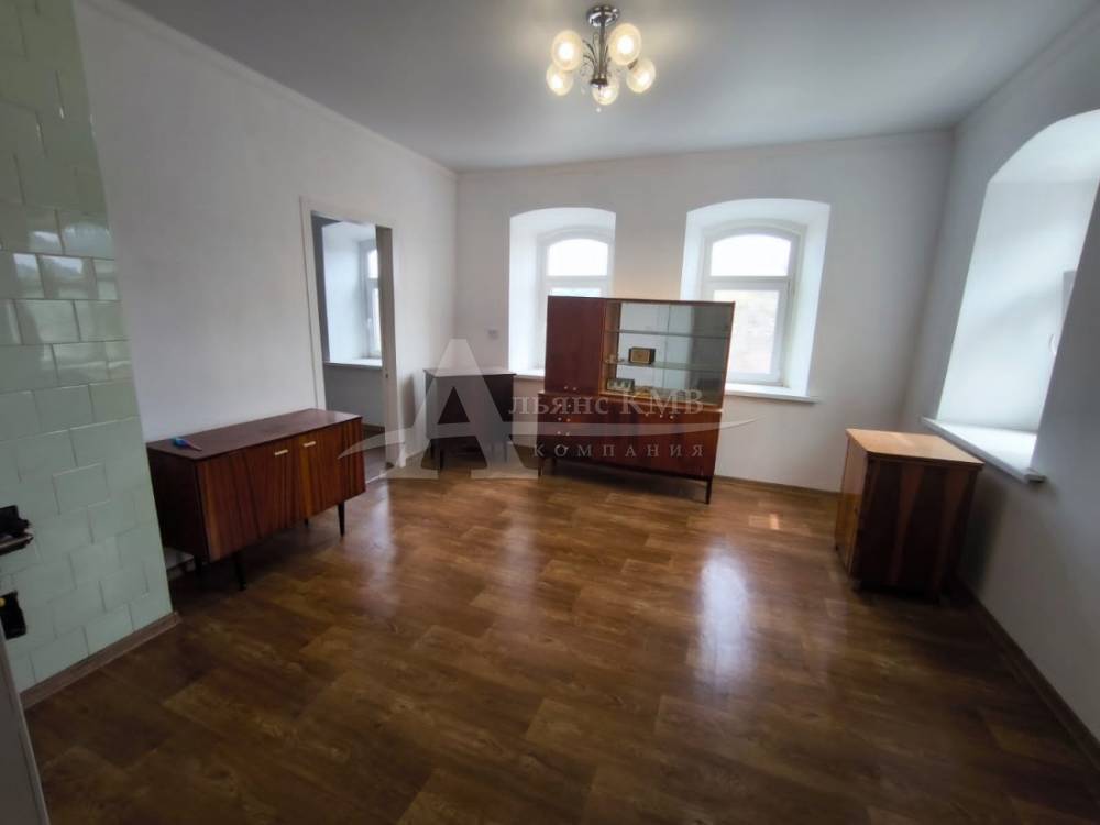 Ставропольский край, Кисловодск, Гагарина ул.; Квартира 50м² 2/2 эт.