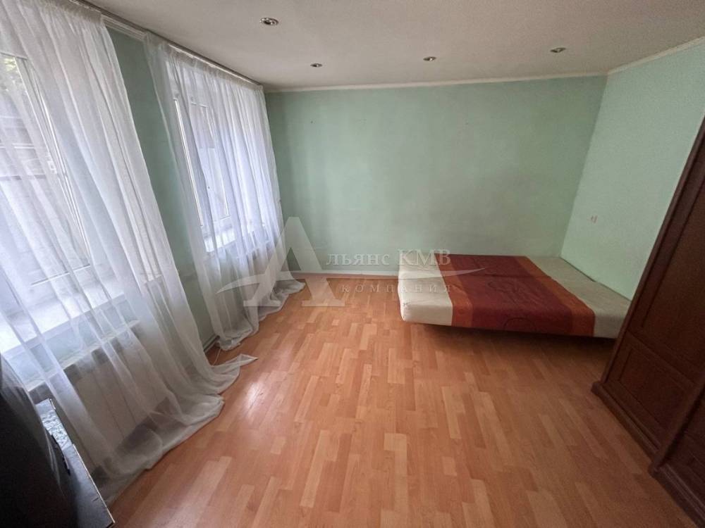 Ставропольский край, Пятигорск, Коста Хетагурова ул.; Квартира 43м² 1/1 эт.