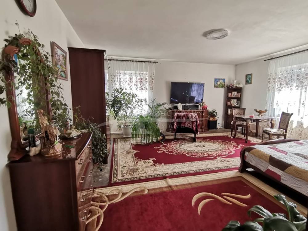 cefc72a9-6102-48f8-a2fc-762f0efc95ff