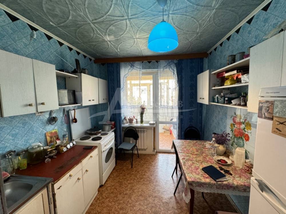 Ставропольский край, Кисловодск, Пионерская ул.; Квартира 75м² 2/5 эт.