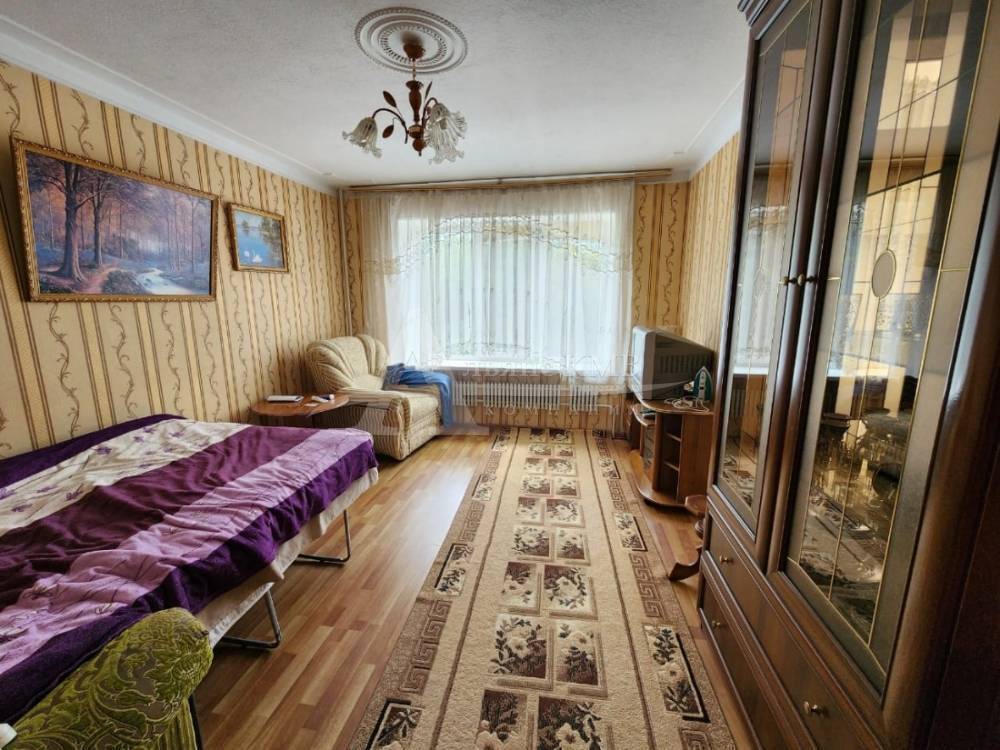 Ставропольский край, Георгиевск, Ленина ул.; Квартира 49м² 2/5 эт.