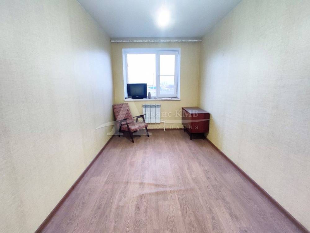 Ставропольский край, Новопавловск, Калинина ул.; Квартира 28,90м² 2/3 эт.