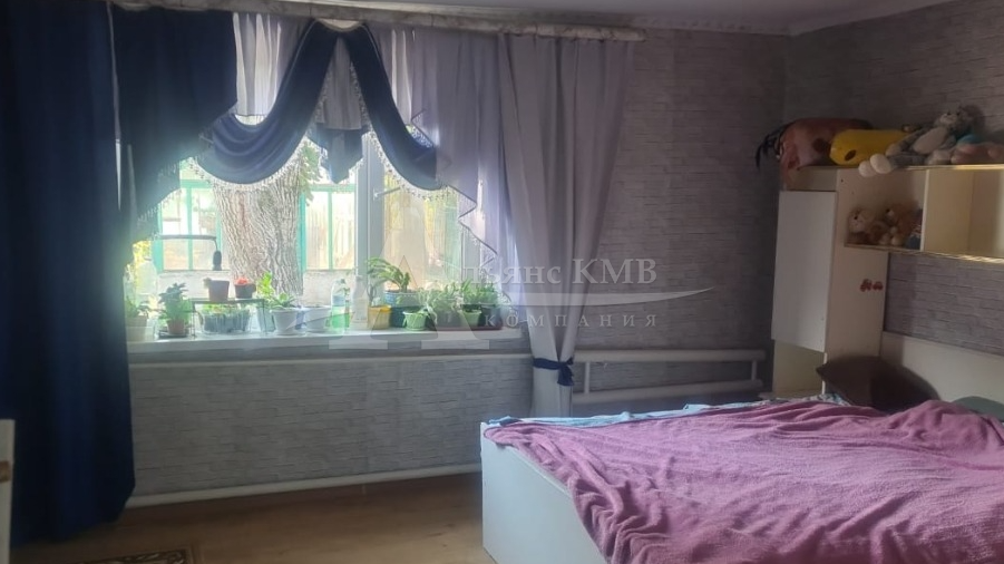 Ставропольский край, Георгиевск, Советская ул.; Дом 68,50м² на участке 8 сот. 1 эт.