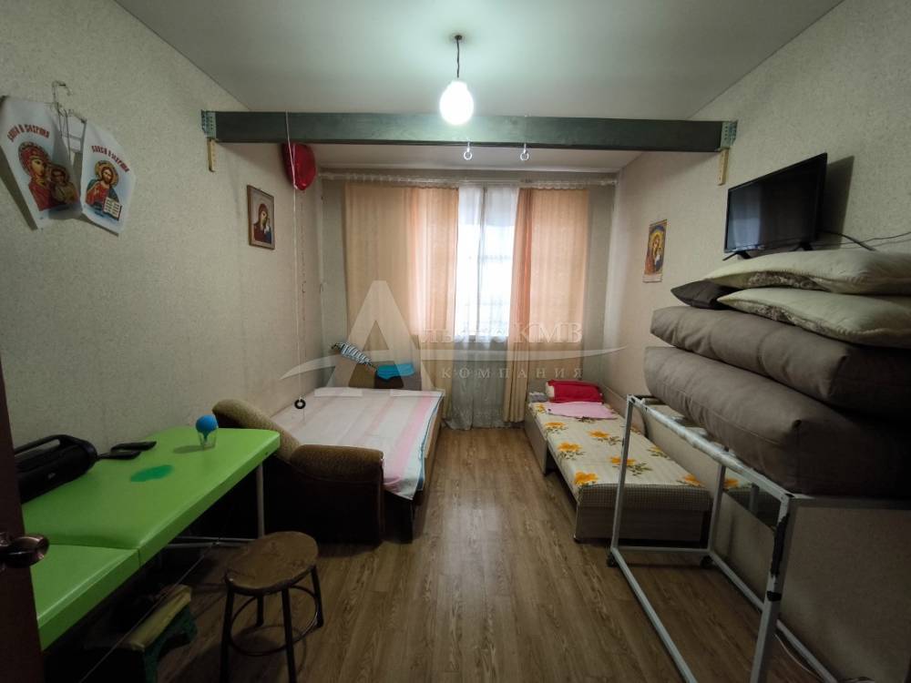 Ставропольский край, Кисловодск, Набережная ул.; Квартира 101,40м² 3/3 эт.