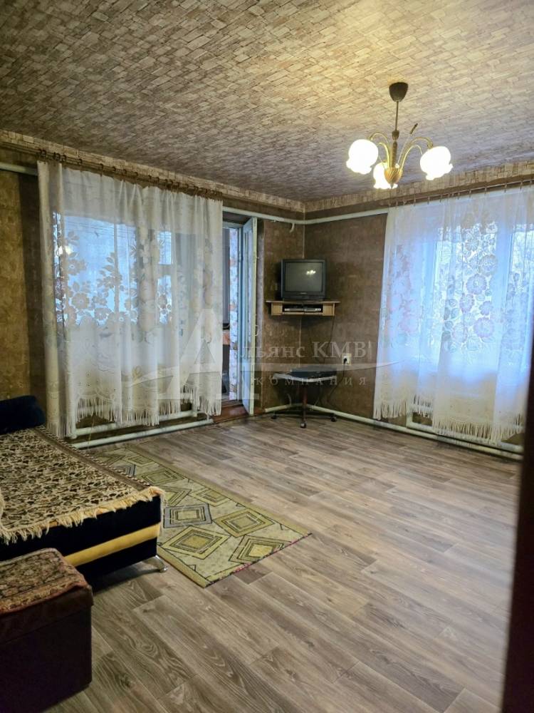 Ставропольский край, Минеральные Воды, Луговая ул.; Квартира 76,10м² 2/2 эт.