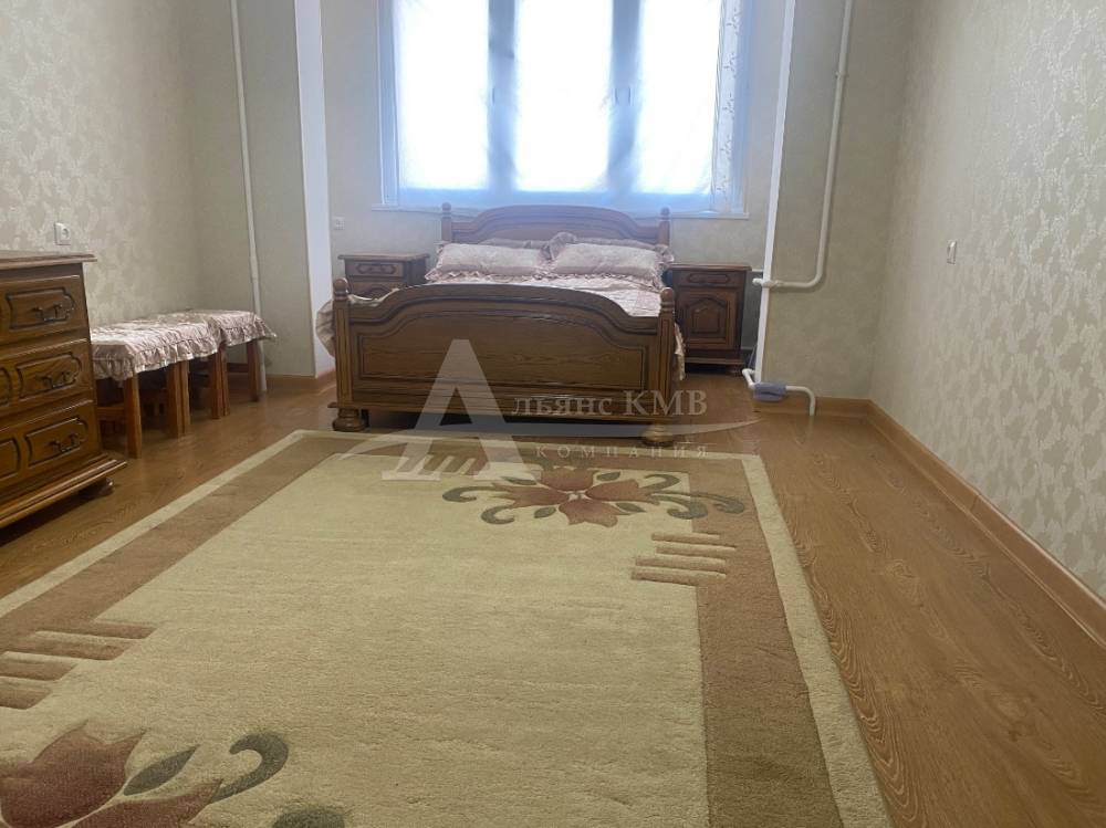 Ставропольский край, Кисловодск, Героев Медиков ул.; Квартира 34м² 3/5 эт.