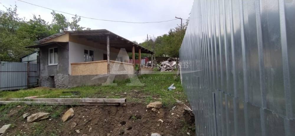Ставропольский край, Кисловодск, Прудная ул.; Дача 20м² на участке 4,20 сот. 1 эт.
