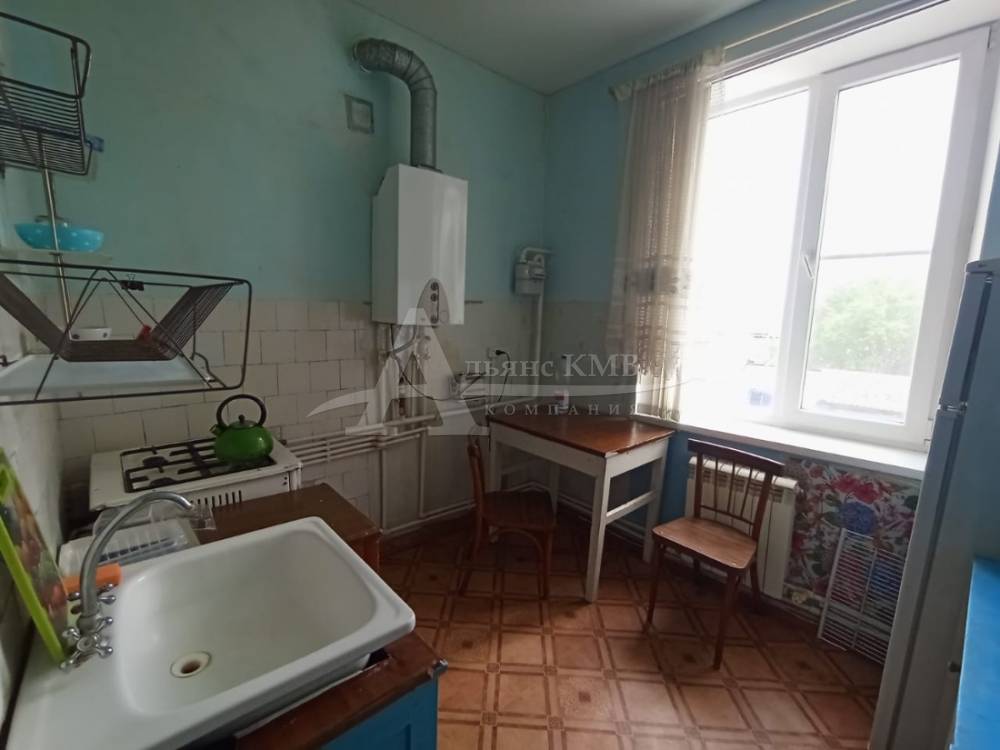 Ставропольский край, Георгиевск, Гагарина ул.; Квартира 48м² 2/2 эт.