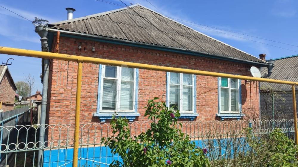 Ставропольский край, Георгиевск, Красная ул.; Дом 86м² на участке 5 сот. 1/1 эт.