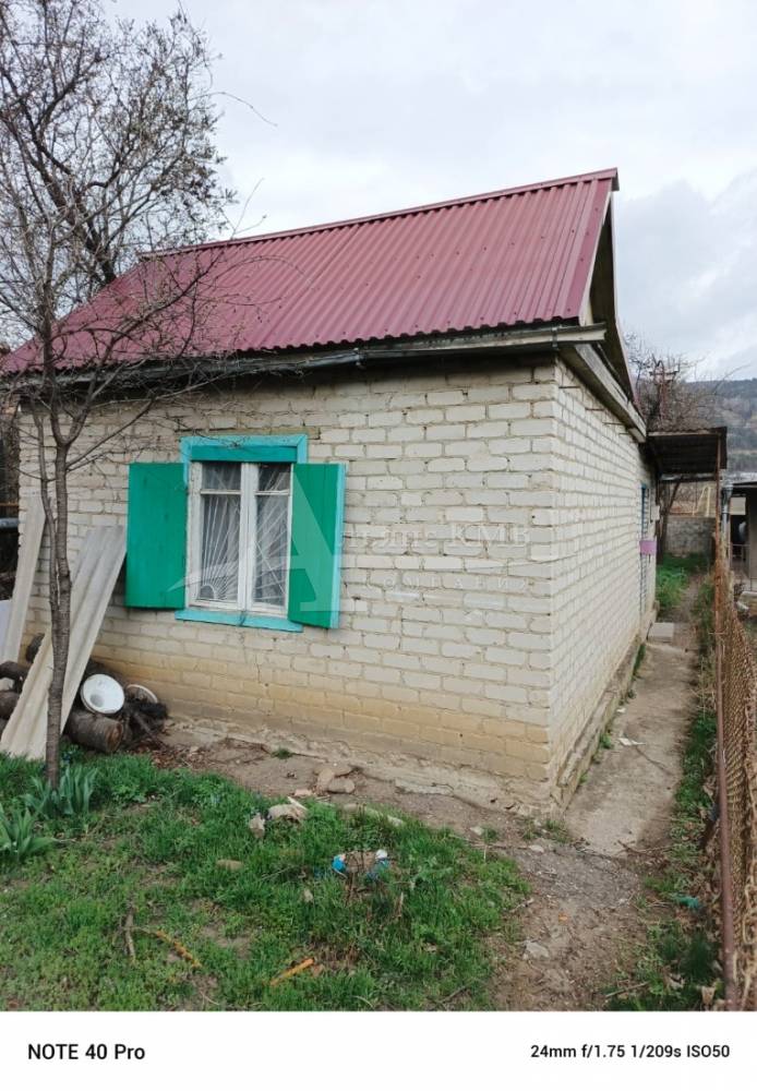 Ставропольский край, Кисловодск, Юбилейная ул.; Дом 42м² на участке 5 сот. 1/1 эт.