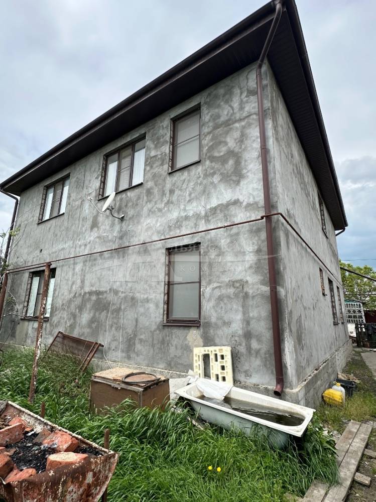 Ставропольский край, Минеральные Воды, Новая ул.; Дом 216м² на участке 7,80 сот. 2/3 эт.