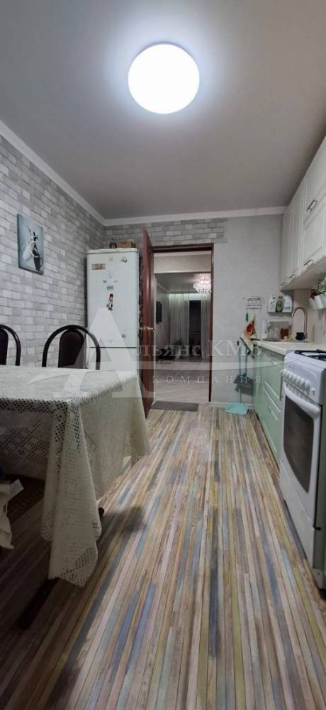 Ставропольский край, Новопавловск, Кирова ул.; Квартира 61м² 5/5 эт.
