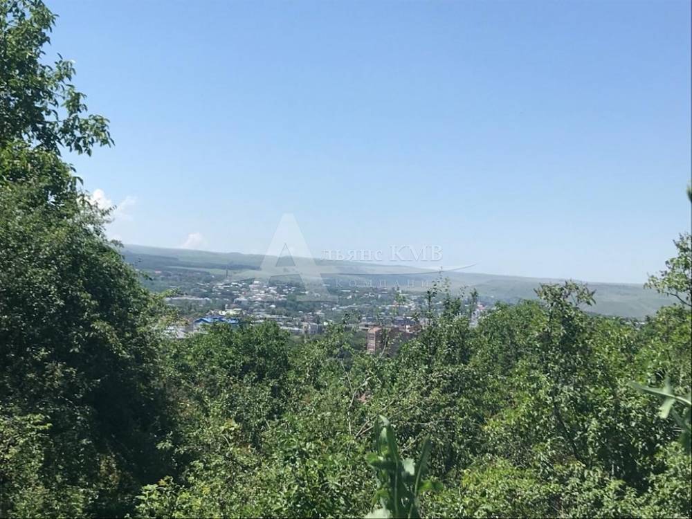 Ставропольский край, Кисловодск, Подгорная ул.; Участок на участке 4 сот.