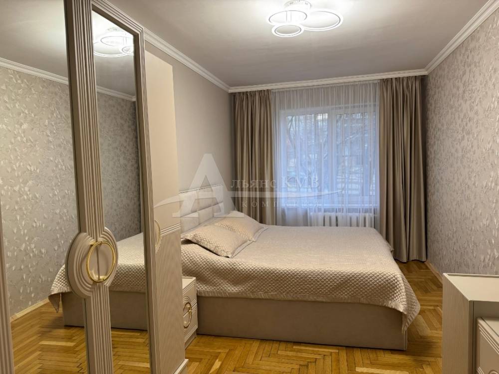 Ставропольский край, Пятигорск, 40 лет Октября ул.; Квартира 60м² 1/6 эт.