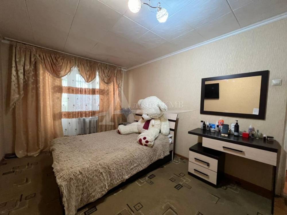 Ставропольский край, Георгиевск, Кочубея ул.; Квартира 63м² 2/5 эт.