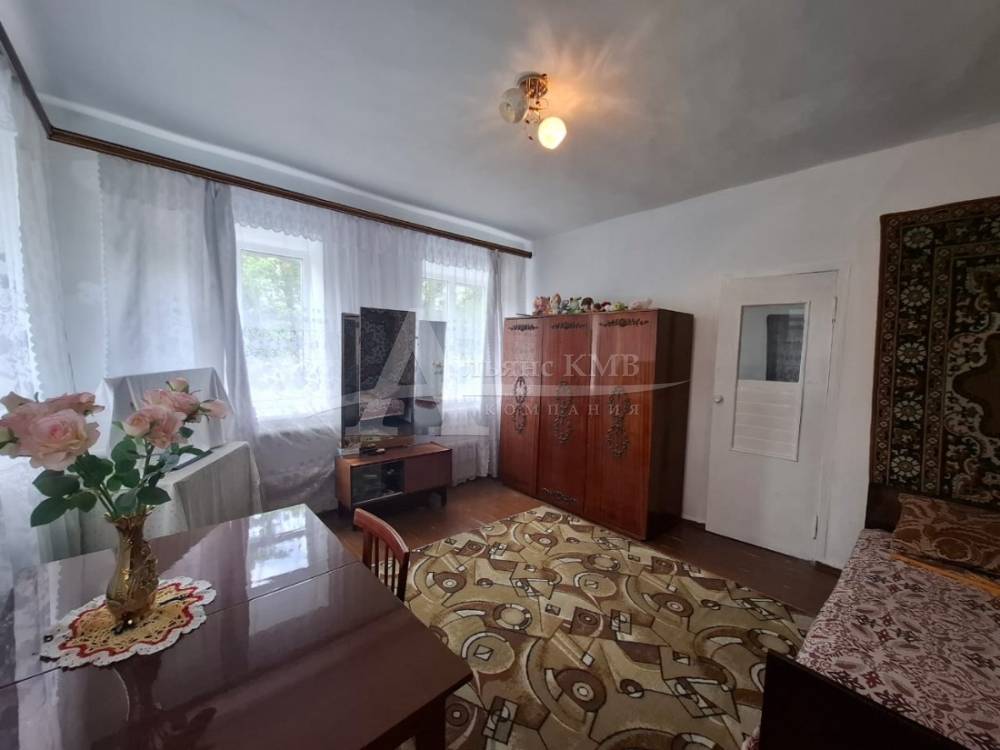 Ставропольский край, Зеленокумск, Ленина ул.; Дом 80м² на участке 12 сот. 1 эт.