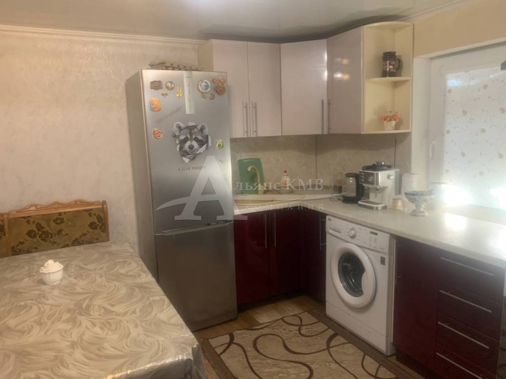 Ставропольский край, Георгиевск, Вокзальная ул.; Дом 90м² на участке 7 сот. 1/1 эт.