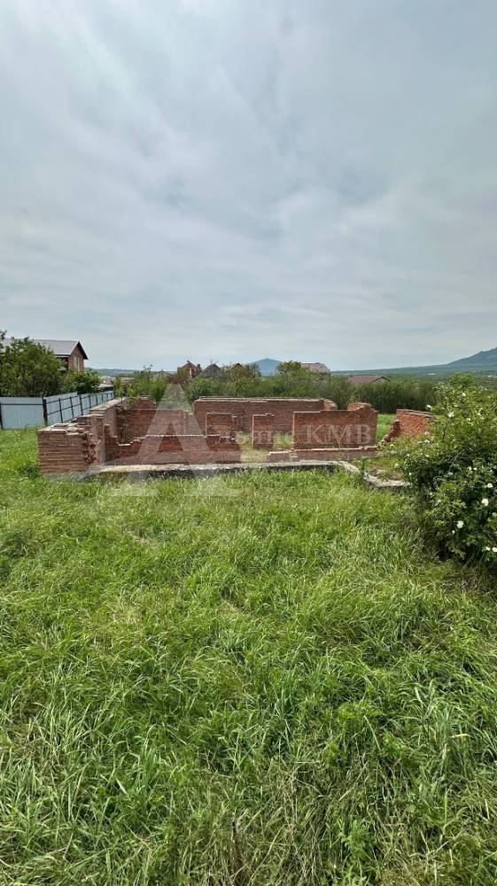 Ставропольский край, Минеральные Воды, Пушкина ул.; Участок на участке 10,20 сот.