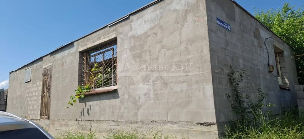 Ставропольский край, Минеральные Воды, Ивушка гск; Дача 100м² на участке 3,70 сот. 1/1 эт.