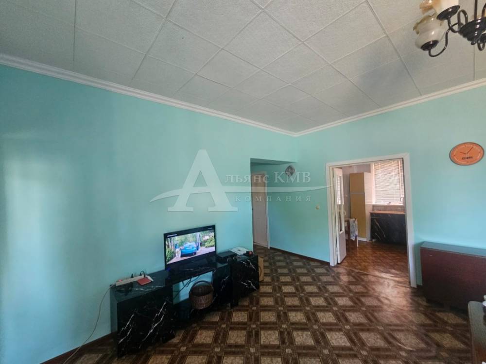 Ставропольский край, Георгиевск, Космонавтов ул.; Дом 170м² на участке 6 сот. 1/1 эт.