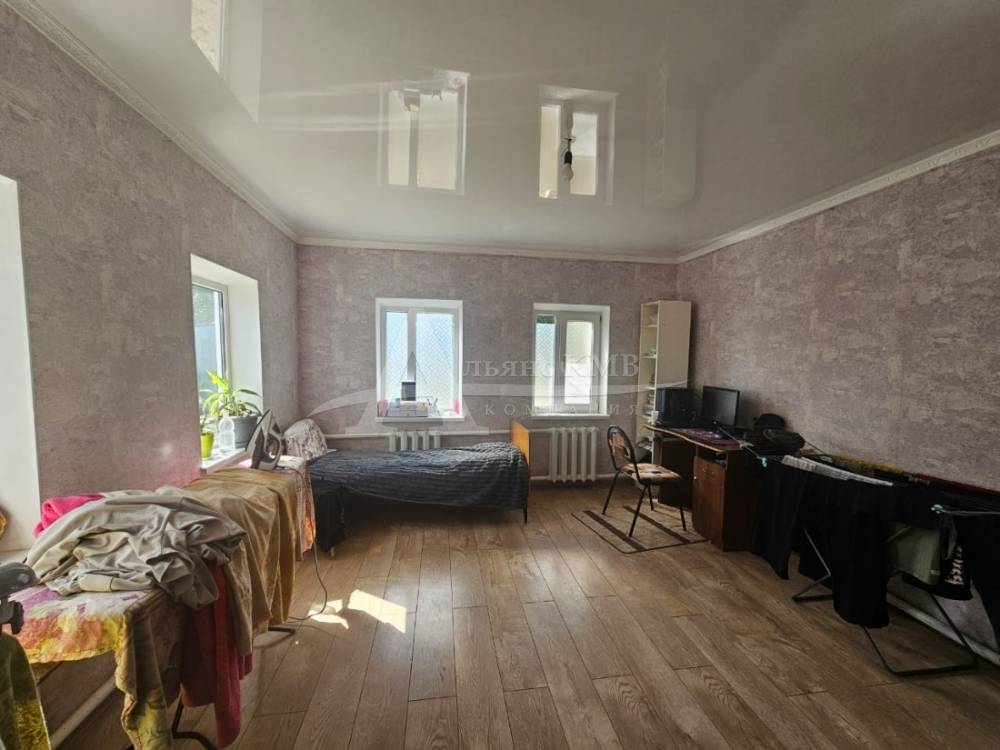 Ставропольский край, Георгиевск, Советская ул.; Дом 72м² на участке 9 сот. 1 эт.