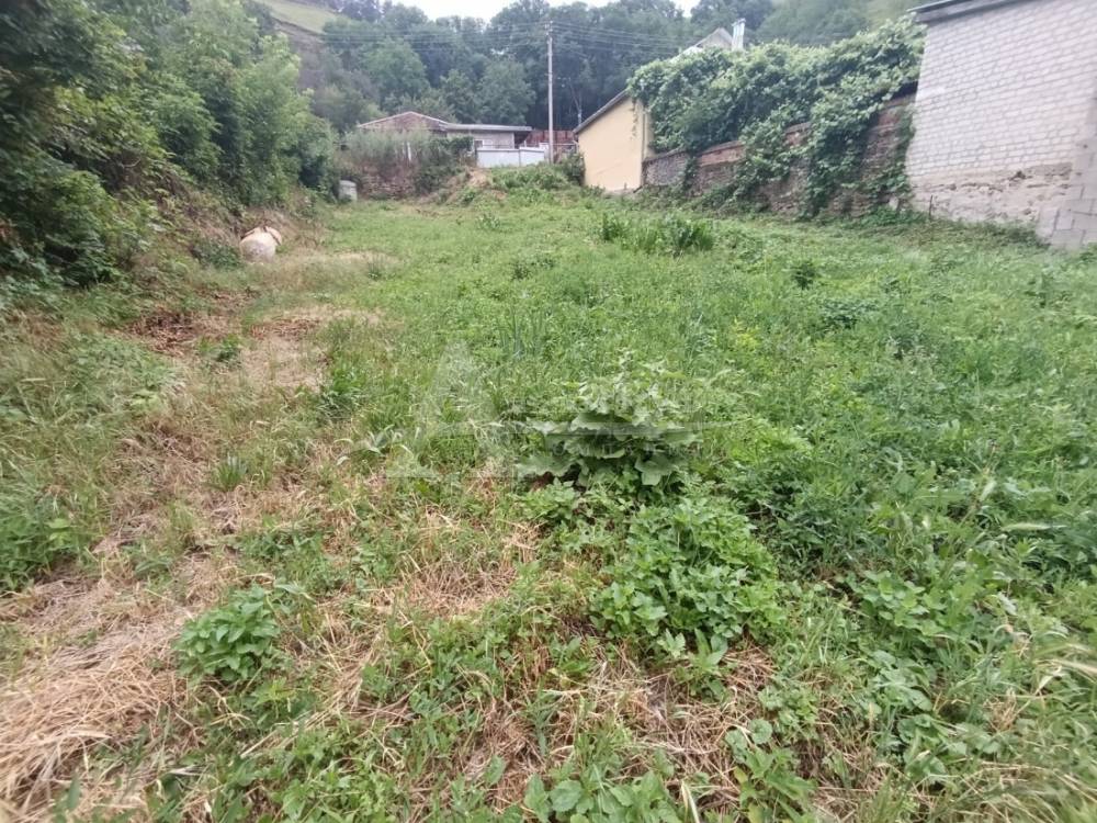 Ставропольский край, Кисловодск, Прудная ул.; Участок на участке 7 сот.