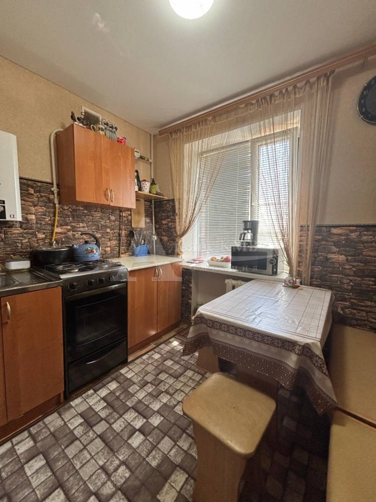 Ставропольский край, Зеленокумск, Советская ул.; Квартира 58м² 3/5 эт.