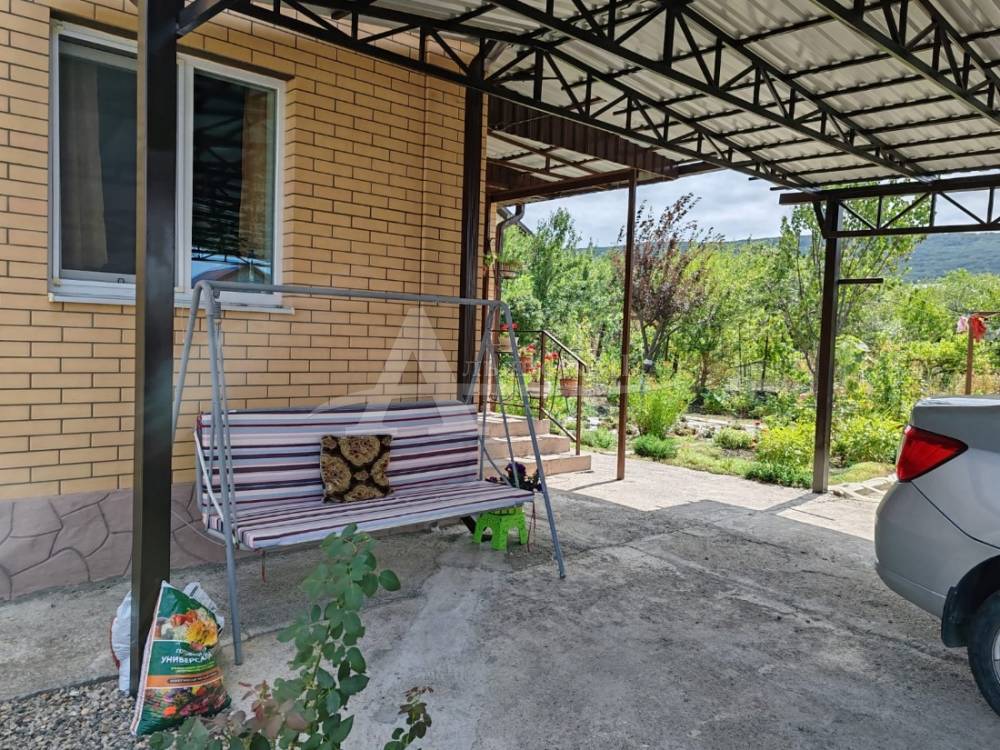Ставропольский край, Железноводск, 13-я линия ул.; Дом 80м² на участке 6 сот. 1 эт.