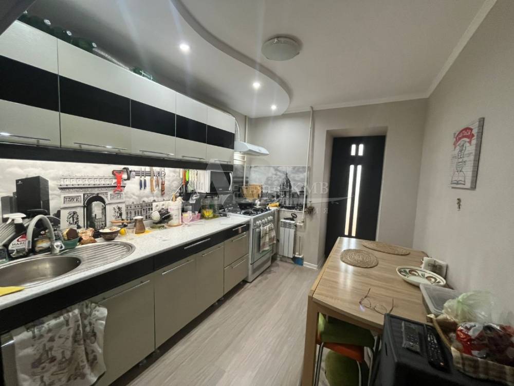 Ставропольский край, Зеленокумск, 50 лет Октября ул.; Квартира 60,90м² 3/5 эт.