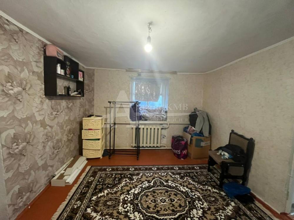 Ставропольский край, Зеленокумск, Заводская ул.; Дом 32м² на участке 20 сот. 1 эт.