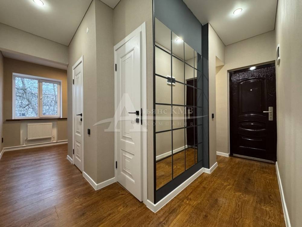Ставропольский край, Новопавловск, Правды ул.; Квартира 35,30м² 2/3 эт.