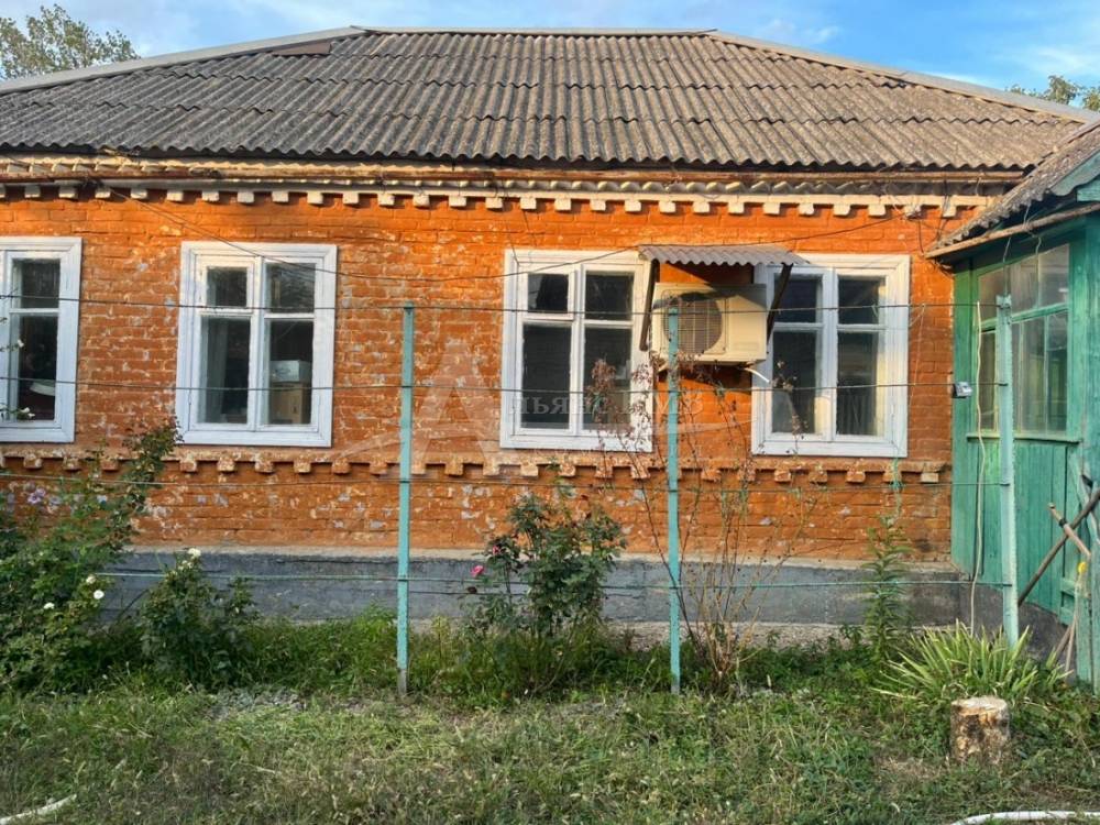 Ставропольский край, Зеленокумск, Дзержинского ул.; Дом 52,60м² на участке 10 сот. 1 эт.