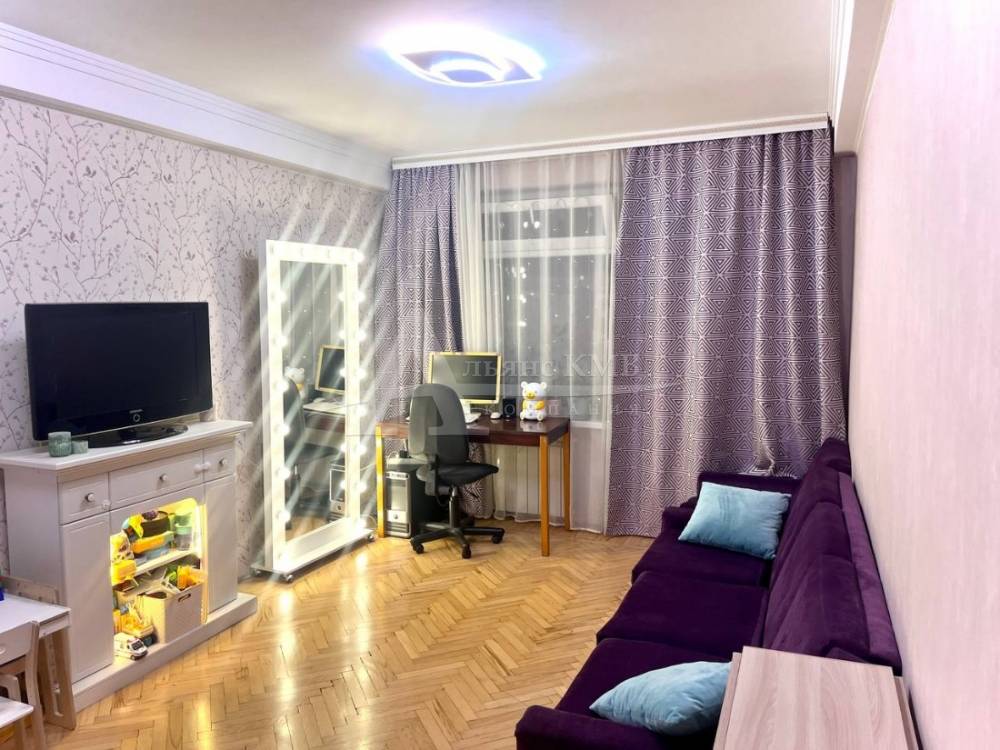 Ставропольский край, Пятигорск, Фучика ул.; Квартира 44,70м² 3/5 эт.