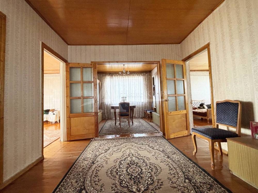 Ставропольский край, Новопавловск, Белинского ул.; Дом 260,90м² на участке 6,25 сот. 2 эт.