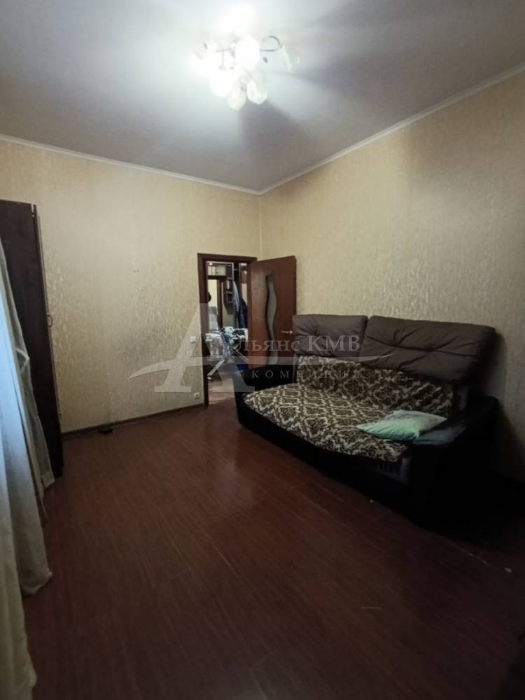 Ставропольский край, Пятигорск, Есенина ул.; Квартира 50м² 1/5 эт.