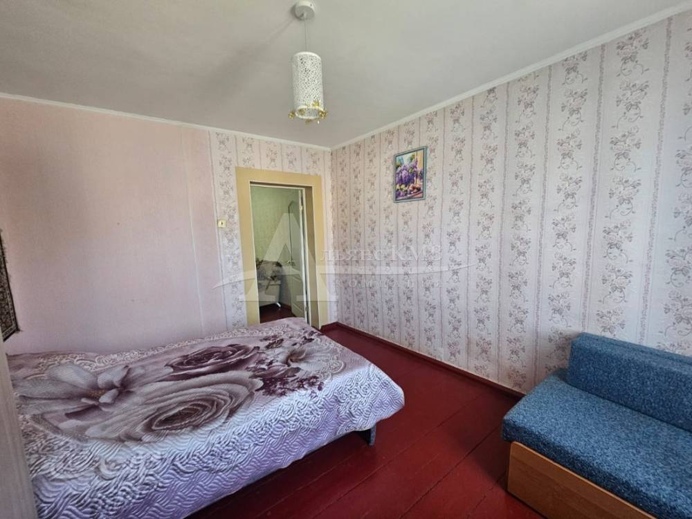 c3e111ed-21a4-40d0-ae1d-433cbe7e1a8f