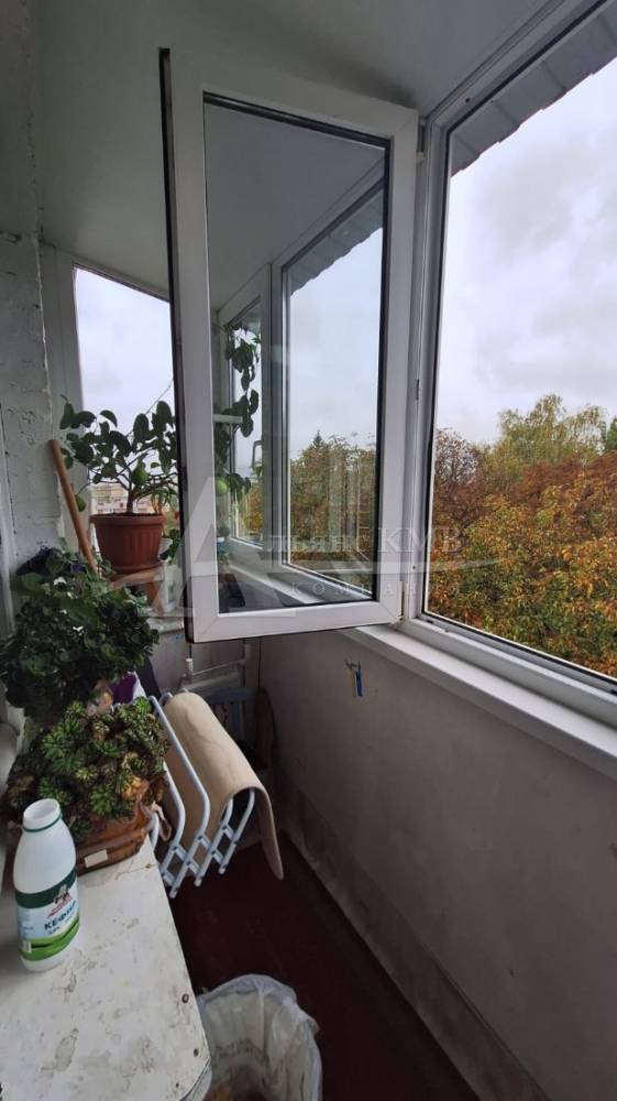 51dd05f1-305b-418e-9a47-3351dc0db7de