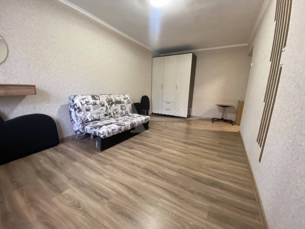 Ставропольский край, Кисловодск, Куйбышева ул.; Квартира 28м² 2/4 эт.