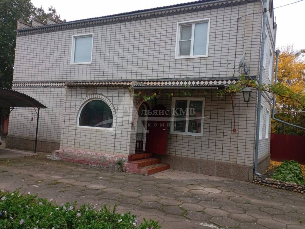 Ставропольский край, Центр, Солдато-Александровское село, Ленина ул.; Дом 146м² на участке 16 сот. 2 эт.