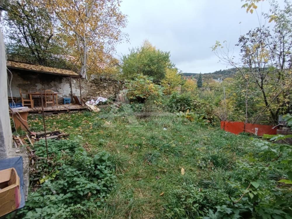 Ставропольский край, Кисловодск, Осипенко ул.; Участок на участке 6 сот.