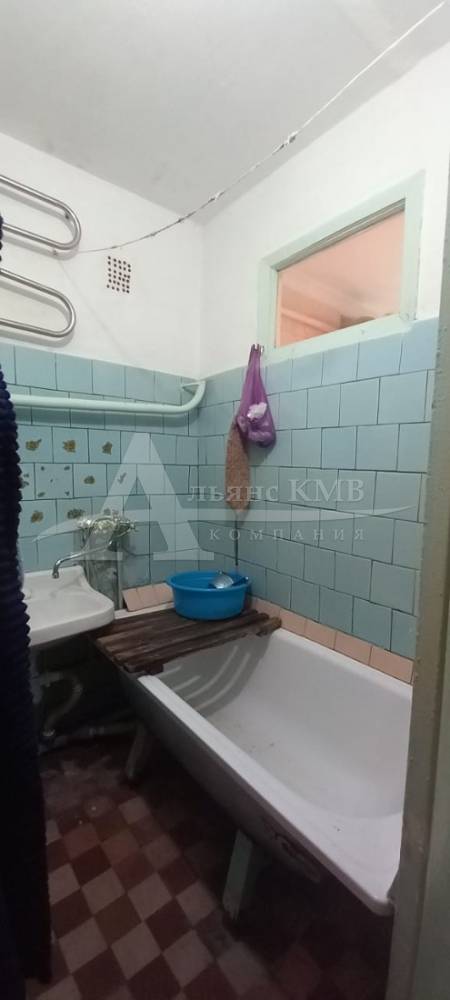 28a63f77-3178-44b3-8f16-c43b5a81d51f