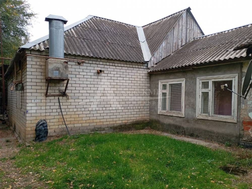 Ставропольский край, Зеленокумск, Советская ул.; Дом 70м² на участке 13 сот. 1 эт.